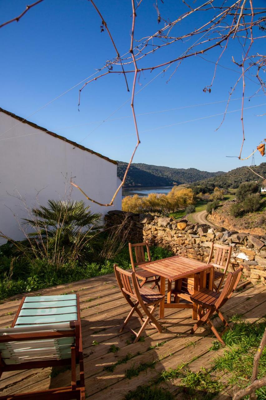 Casa De Las Letrinas Baja, 2 Habt 5 Mas 1 Pers Max Chimenea Con Horno Puerto de la Laja Eksteriør bilde