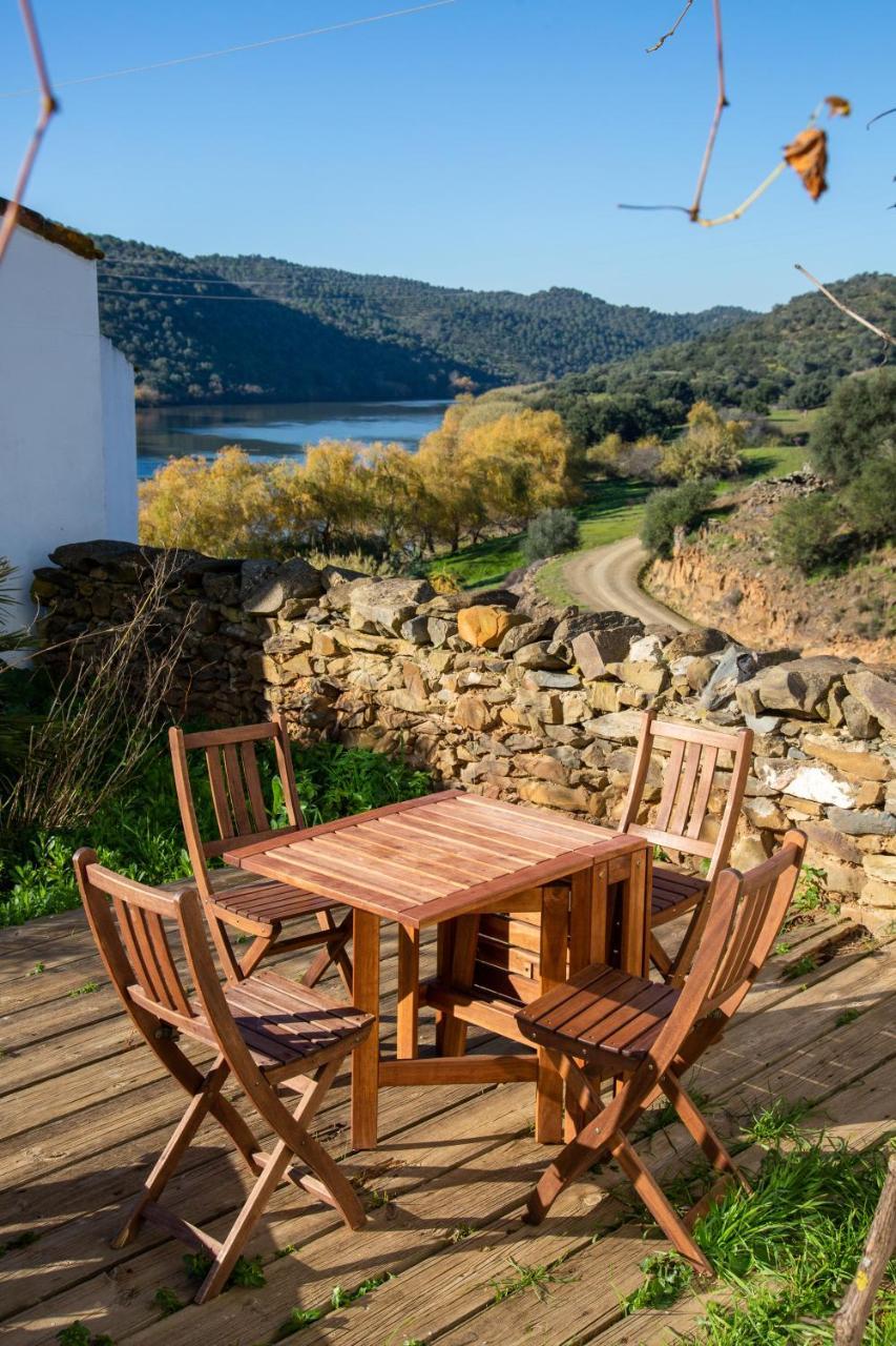 Casa De Las Letrinas Baja, 2 Habt 5 Mas 1 Pers Max Chimenea Con Horno Puerto de la Laja Eksteriør bilde